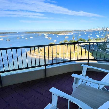 Broadwater Shores Waterfront Apartments Gold Coast Eksteriør billede