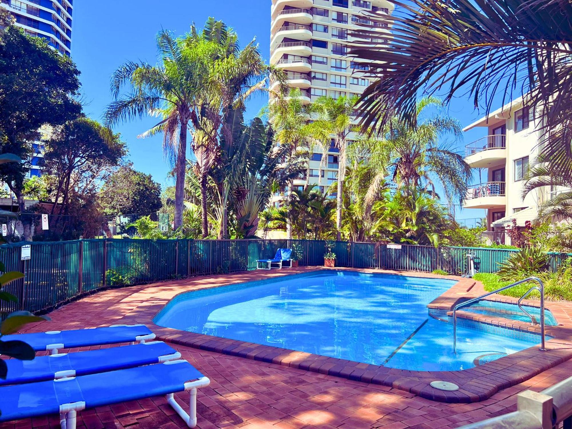 Broadwater Shores Waterfront Apartments Gold Coast Eksteriør billede